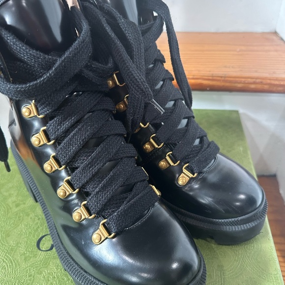 Gucci boots - Picture 1 of 8